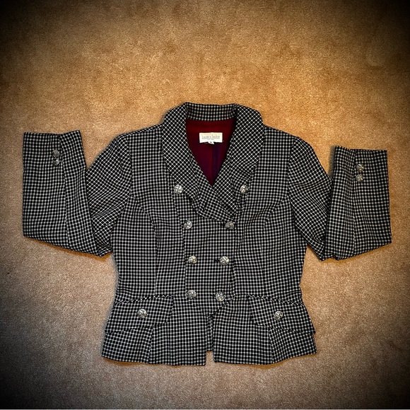 Lauren Taylor Women’s Pants Suit - Picture 2 of 13